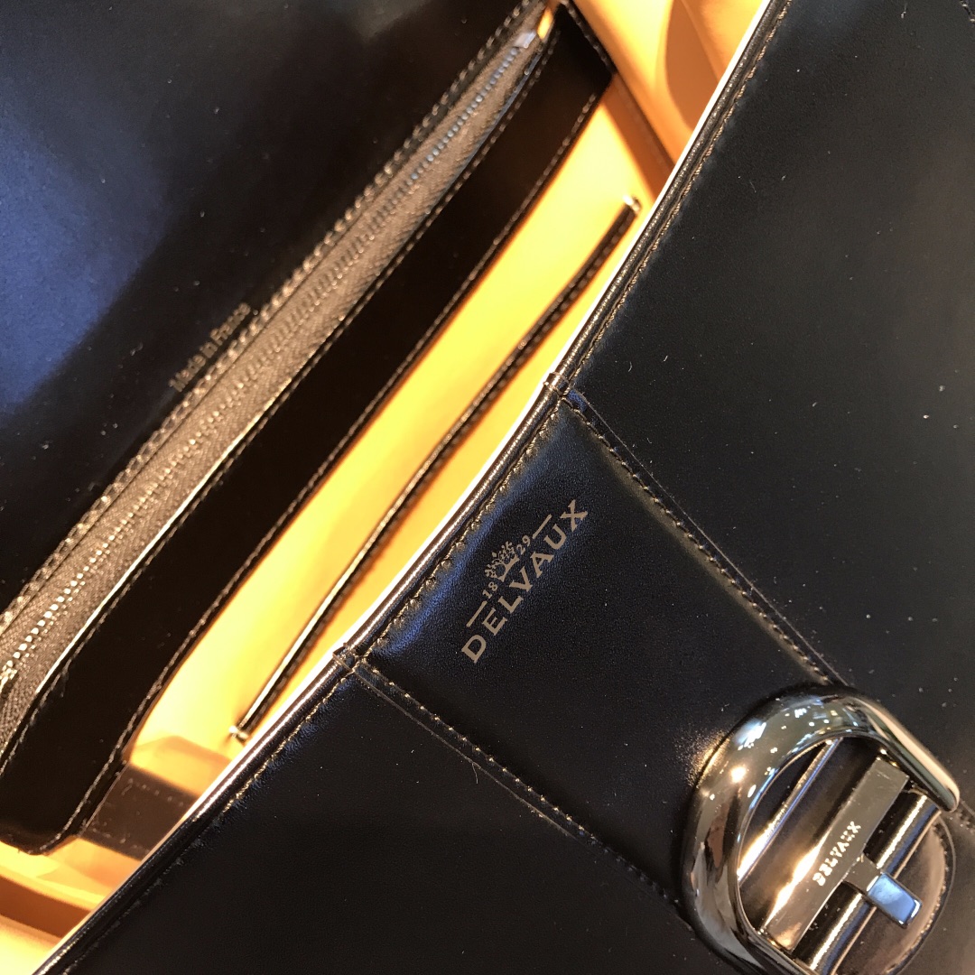 델보 브리앙 박스백 미듐